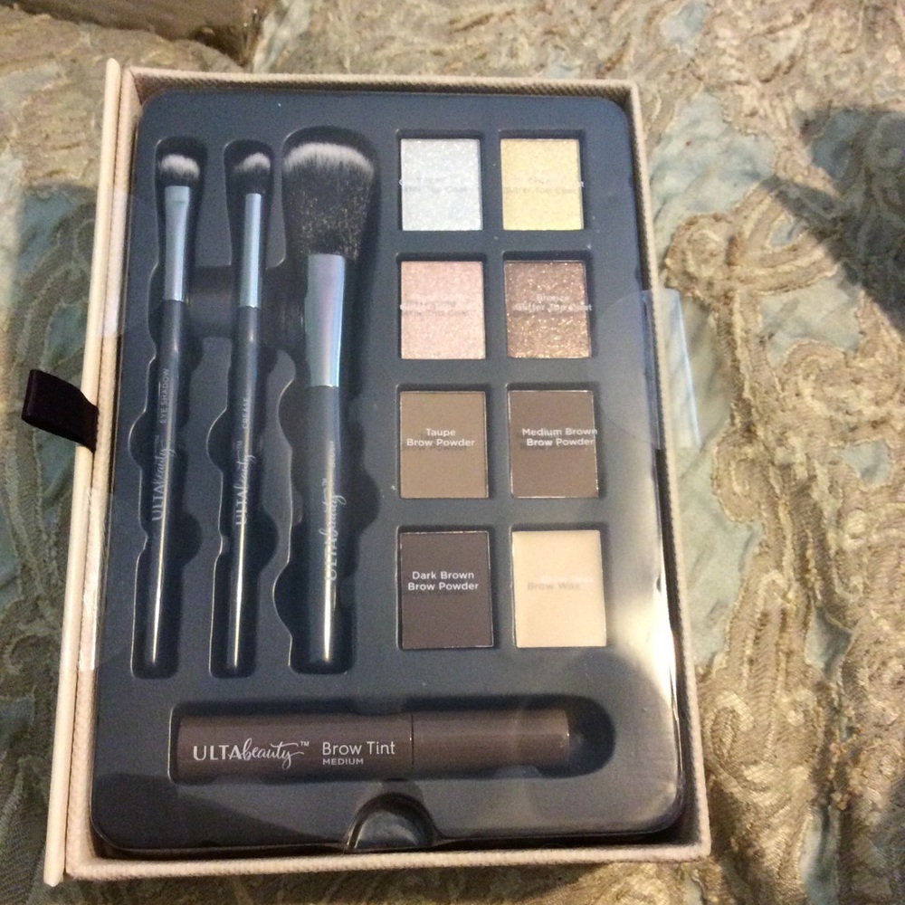 Makeup kit - Picture 2 of 5